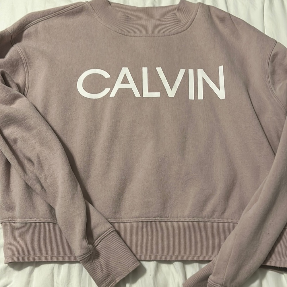 Adorable Calvin Klein crewneck sized medium